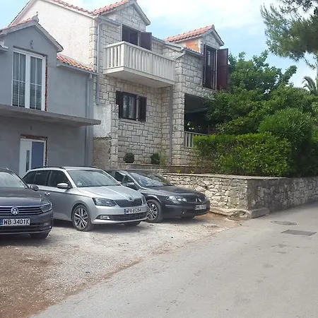 Nikoletta * Postira